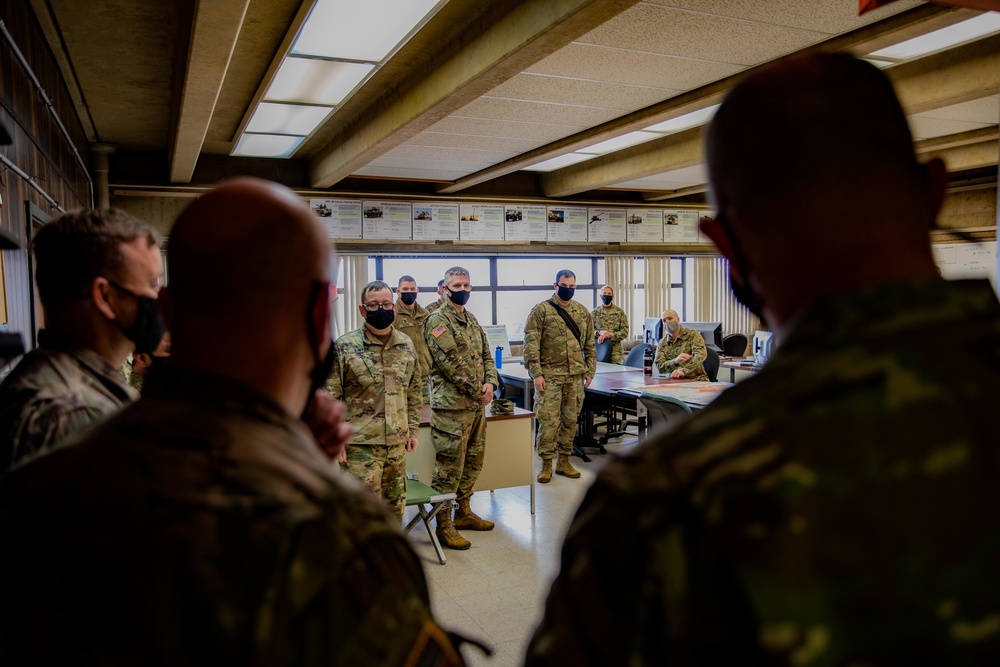 BG Dent Visits with 81st SBCT Soldiers