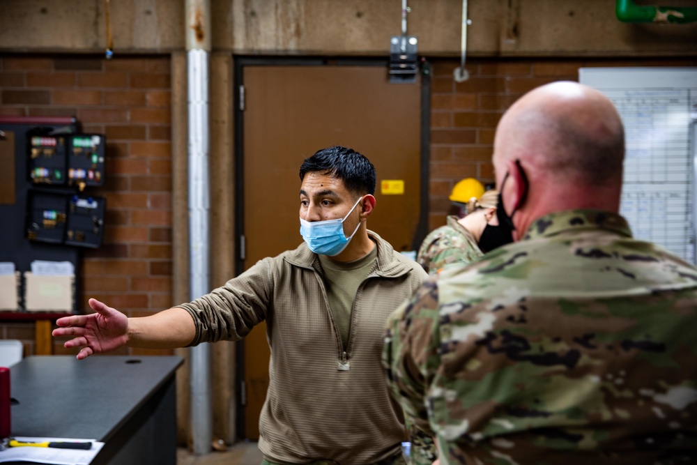 BG Dent Visits with 81st SBCT Soldiers