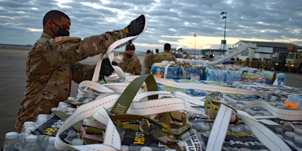 Texas Army National Guard deliver supplies following Winter Storm 2021