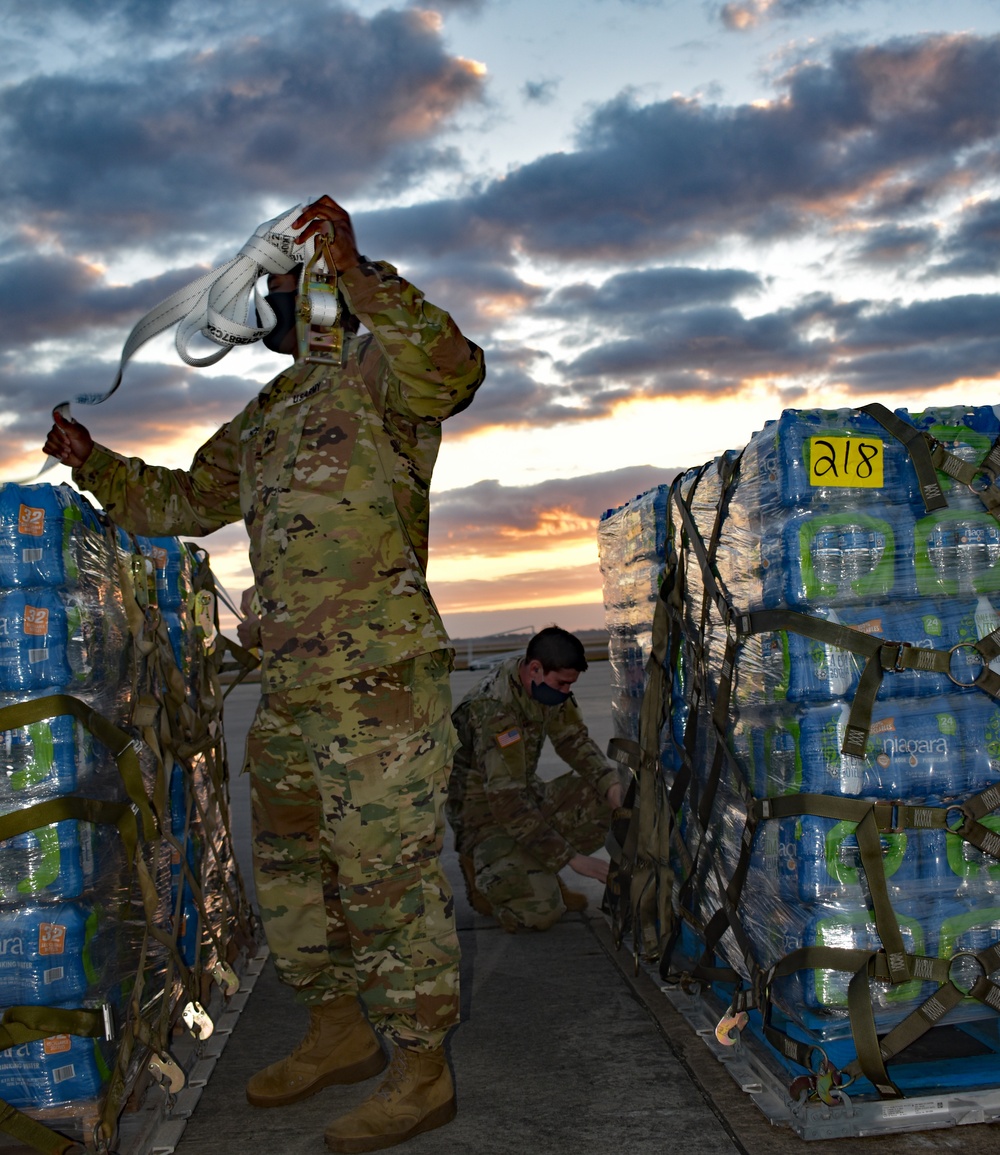 Texas Army National Guard deliver supplies following Winter Storm 2021