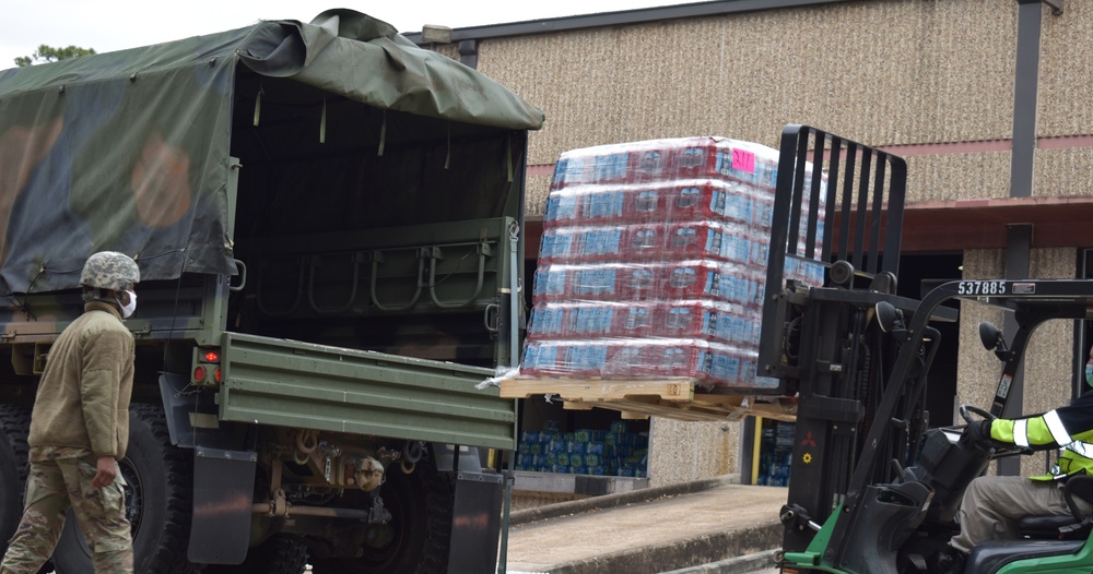 Texas Army National Guard deliver supplies following Winter Storm 2021