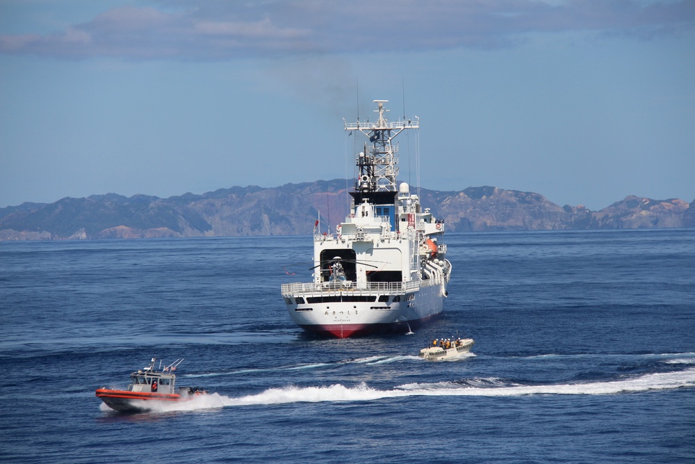 U.S., Japan Coast Guard strengthen capabilities through joint exercise