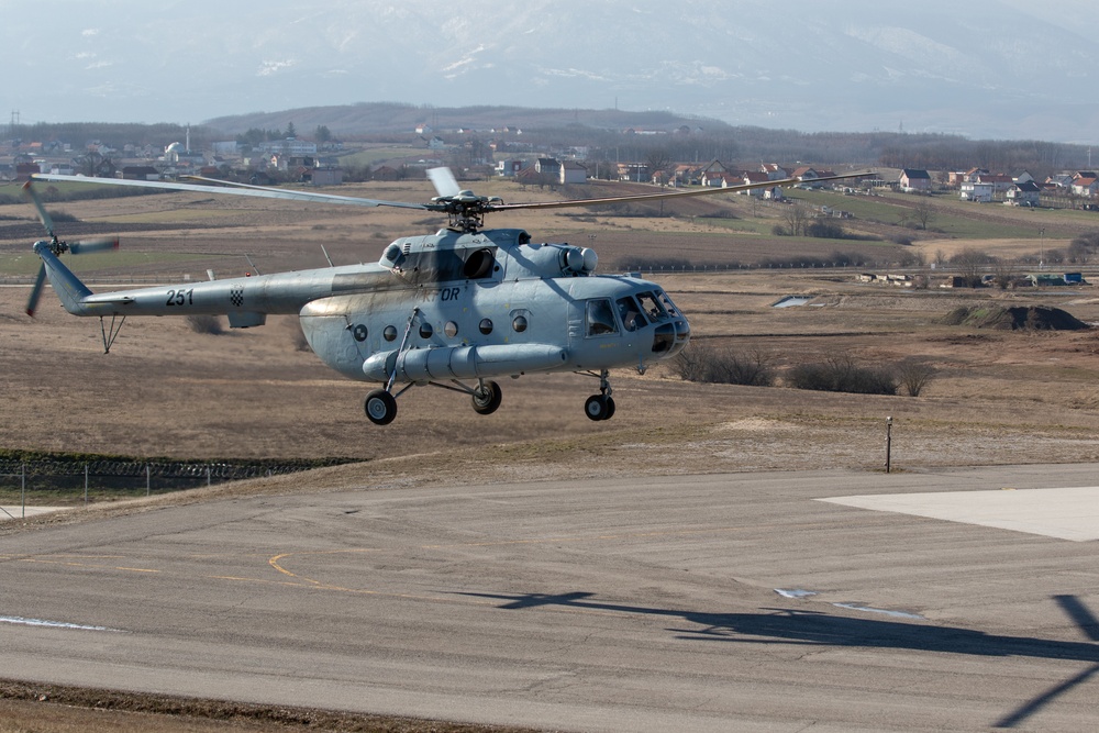 Croatian helicopter lands at Camp Bondsteel