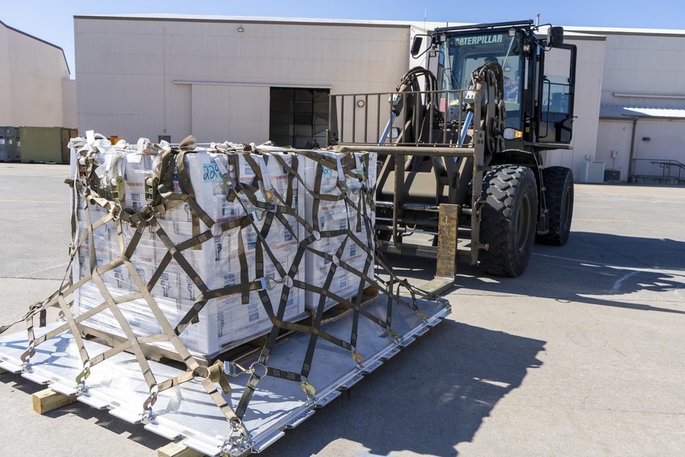 Texas Winter Storm Support: Staging and Air Transport of Supplies [Image 6 of 8]