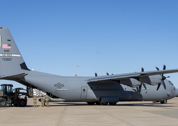 Guardsmen deliver water to communities throughout Texas following record-breaking winter storm