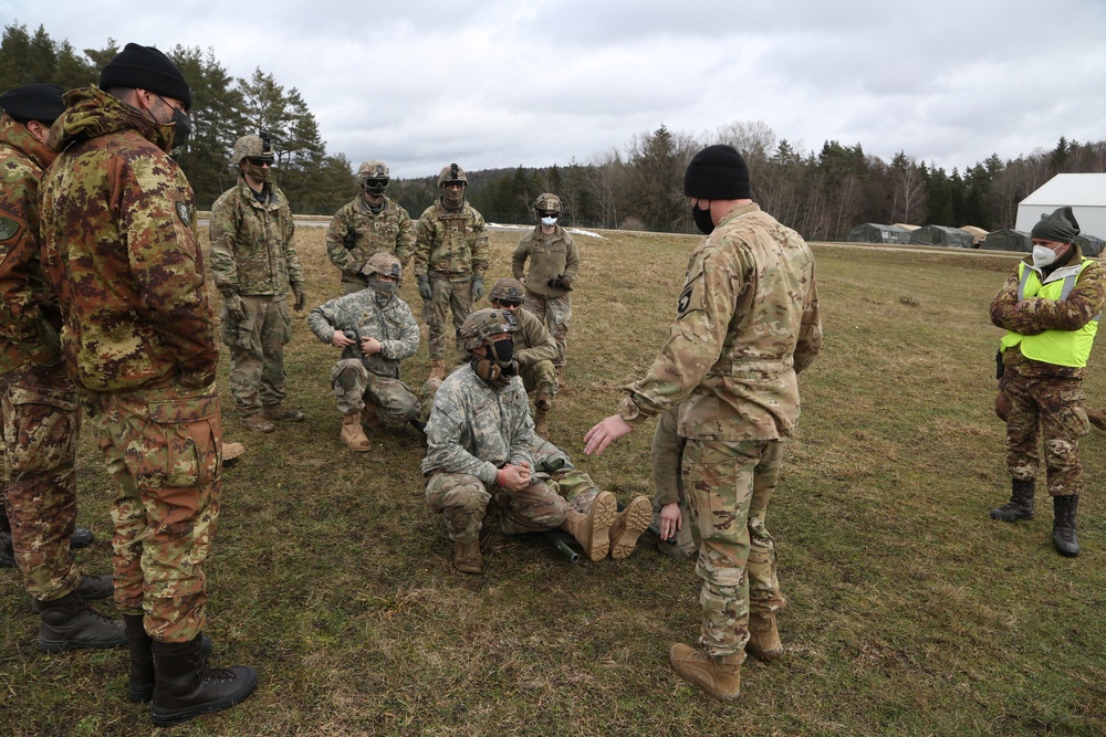 Soldiers Conduct Medic Training