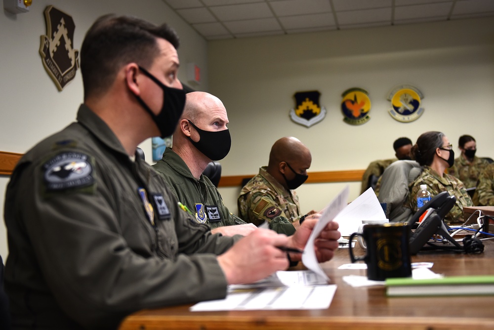 Airmen pitch innovative ideas, earn funding from Wolf Tank