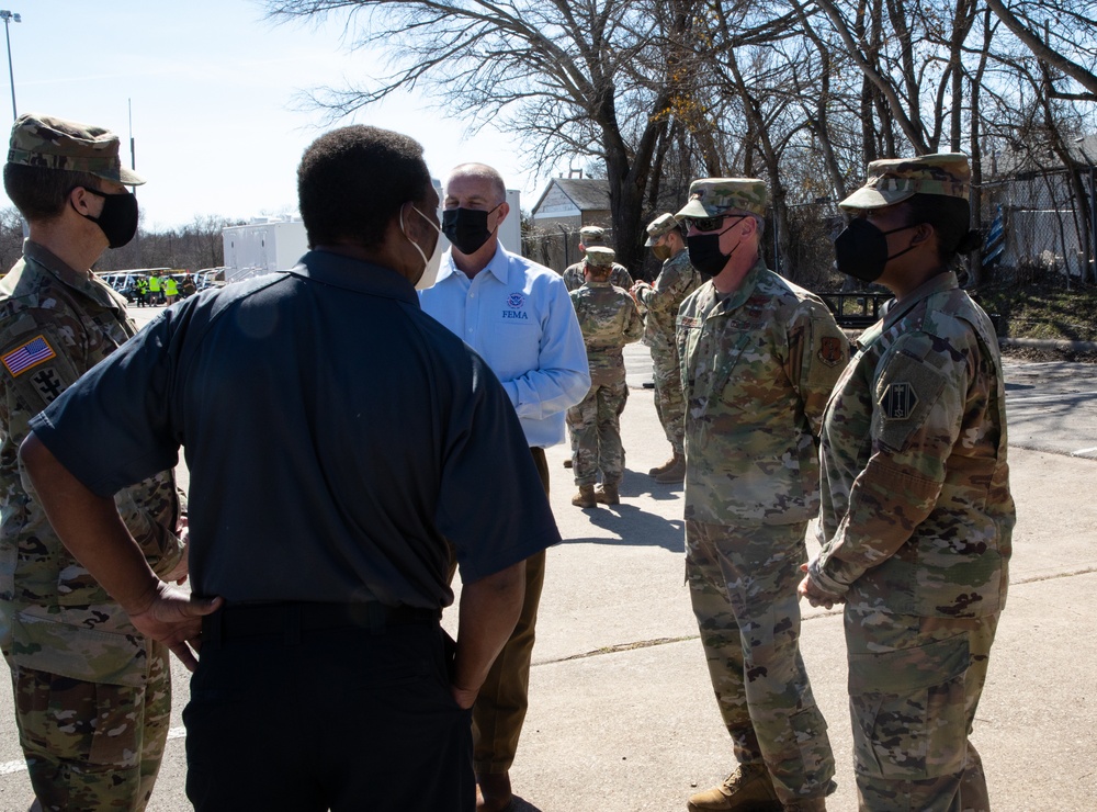 U.S. Army Soldiers conduct dry-run training for COVID-19 vaccine administration