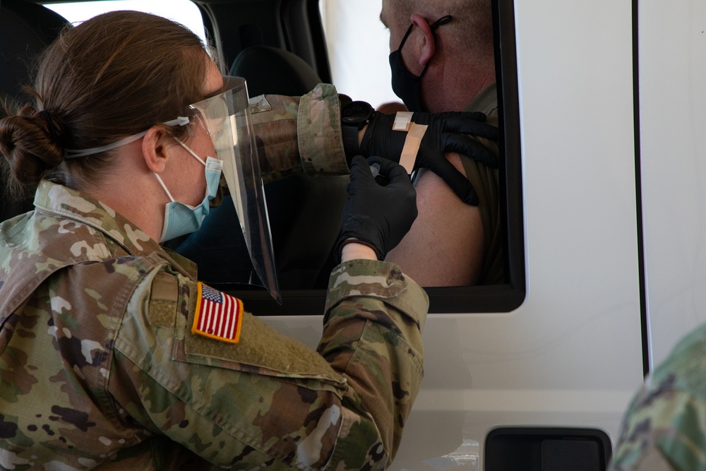 U.S. Army Soldiers conduct dry-run training for COVID-19 vaccine administration