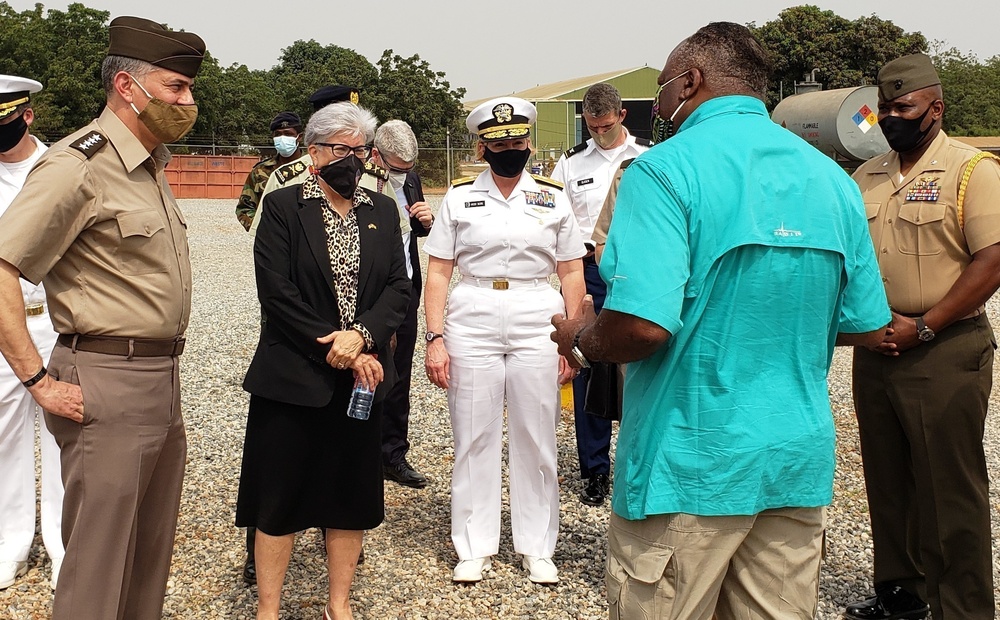 405th AFSB's LOGCAP-Africa briefs AFRICOM commander during visit to Ghana