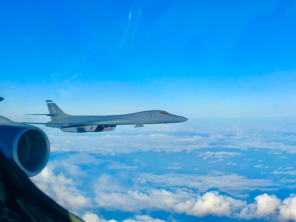 DVIDS - Images - 100th ARW Refuels B-1s During Bomber Task Force ...