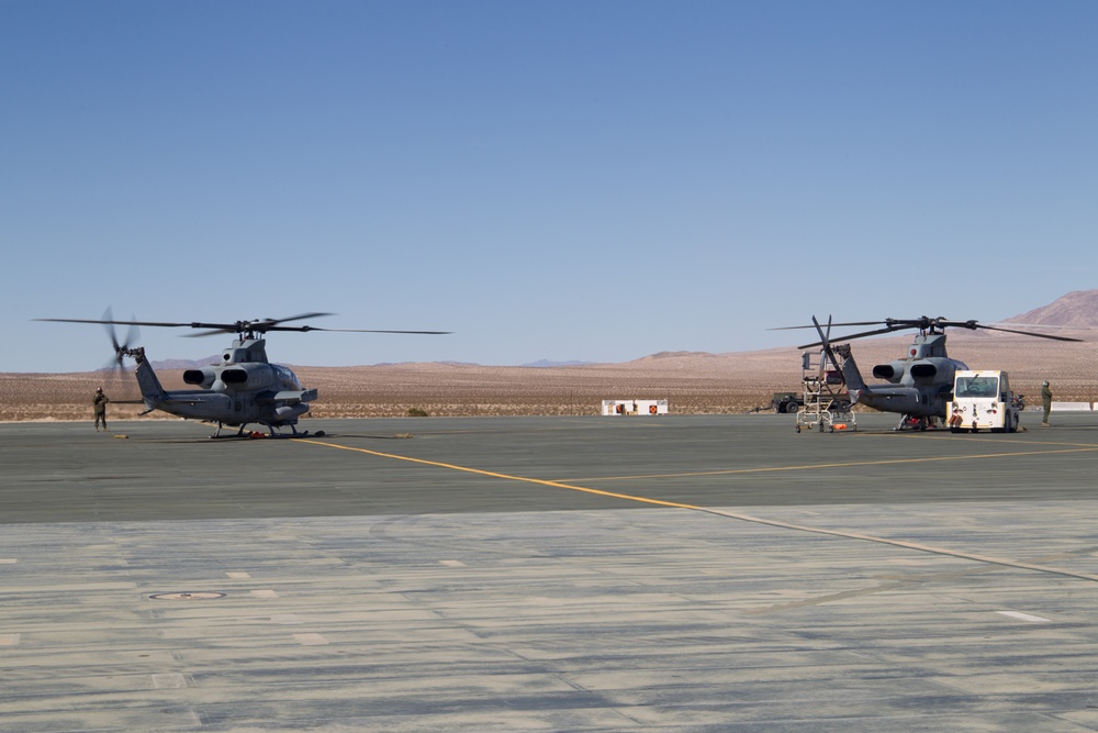 HMLA 367 “Scarface” participates in MWX 2-21