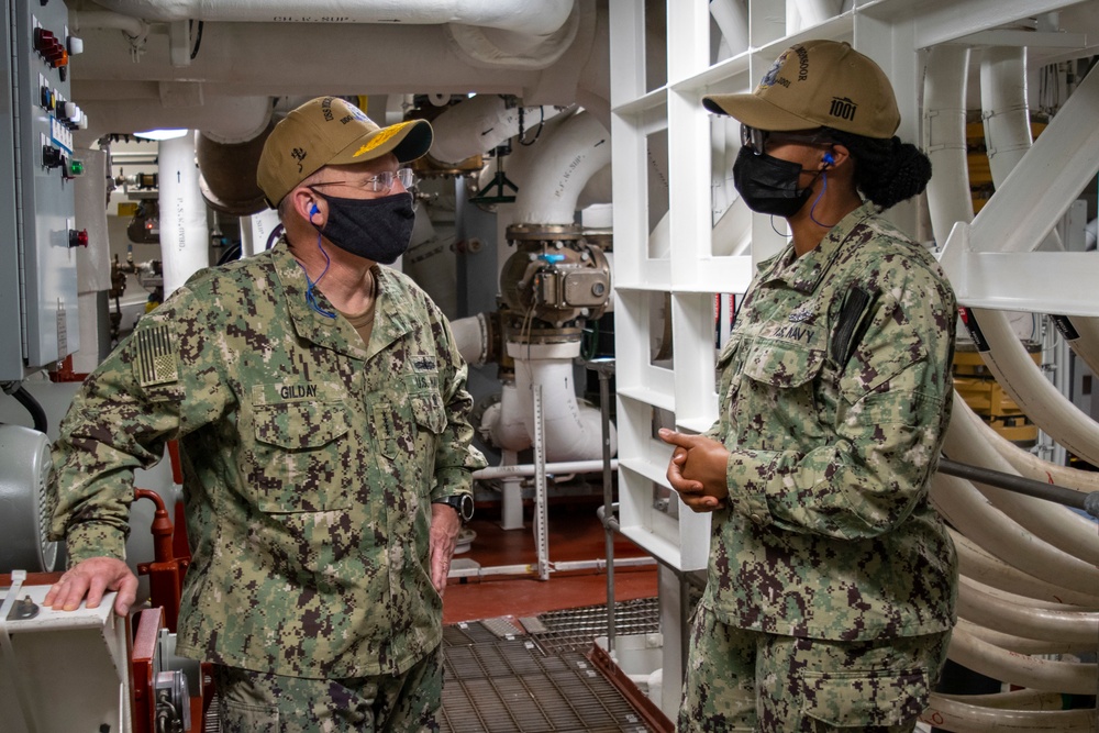 CNO Visits San Diego