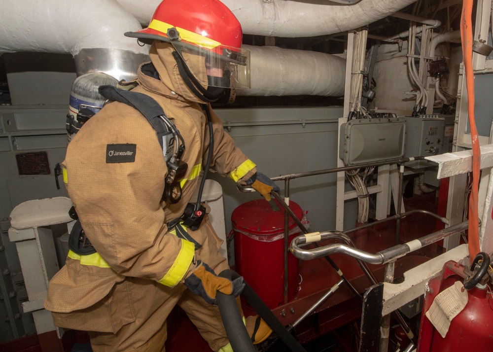 USS Bunker Hill (CG 52) Conducts Routine Operations