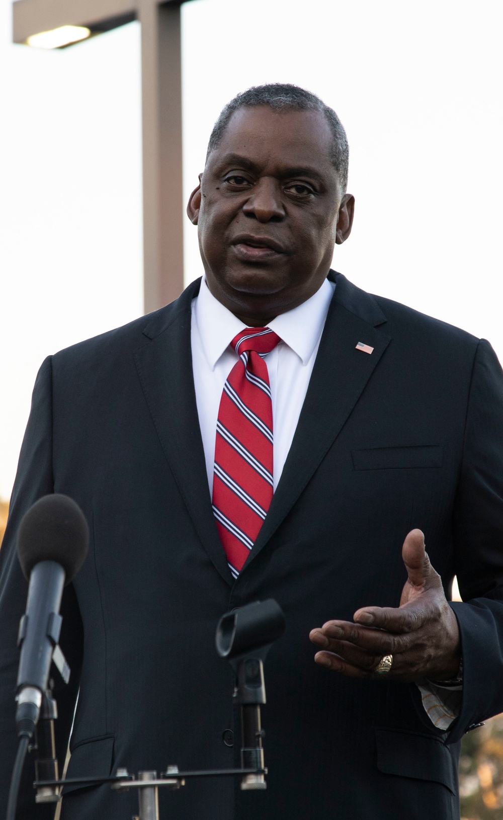 Secretary of Defense Lloyd Austin Visits the COVID Community Vaccination Center at California State University Los Angeles