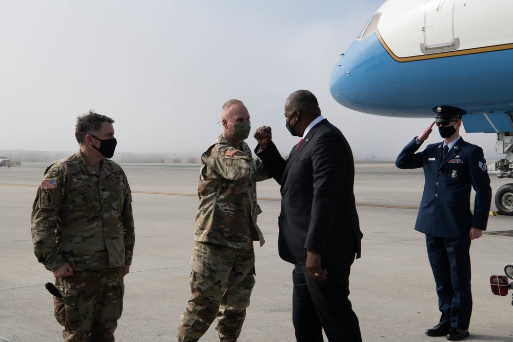 Secretary of Defense Lloyd J. Austin III visits FEMA COVID Vaccination Site