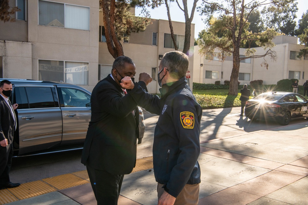 Secretary of Defense Lloyd J. Austin III visits FEMA COVID Vaccination Site