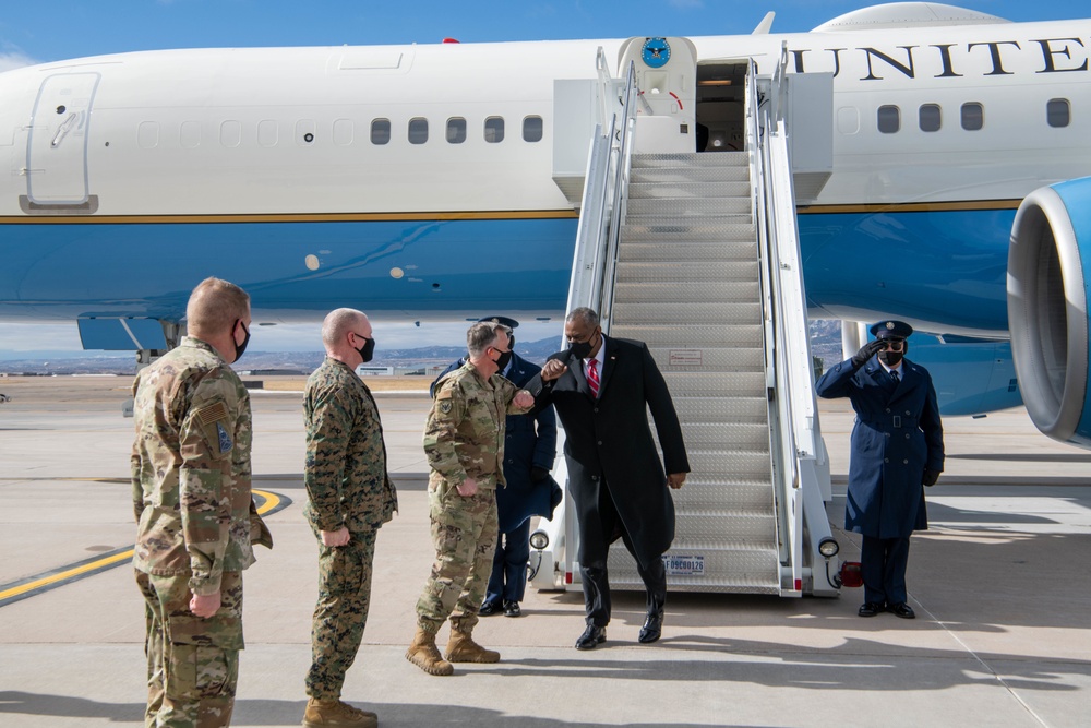 DVIDS - Images - Secretary of Defense Lloyd J. Austin III visits ...