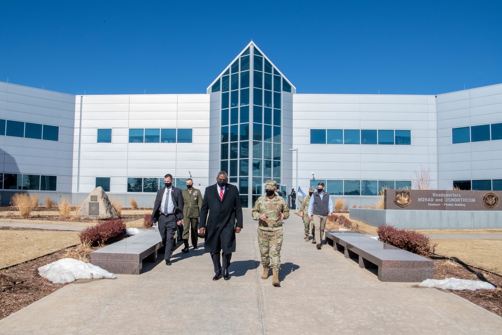 Secretary of Defense Lloyd J. Austin III visits USNORTHCOM HQ