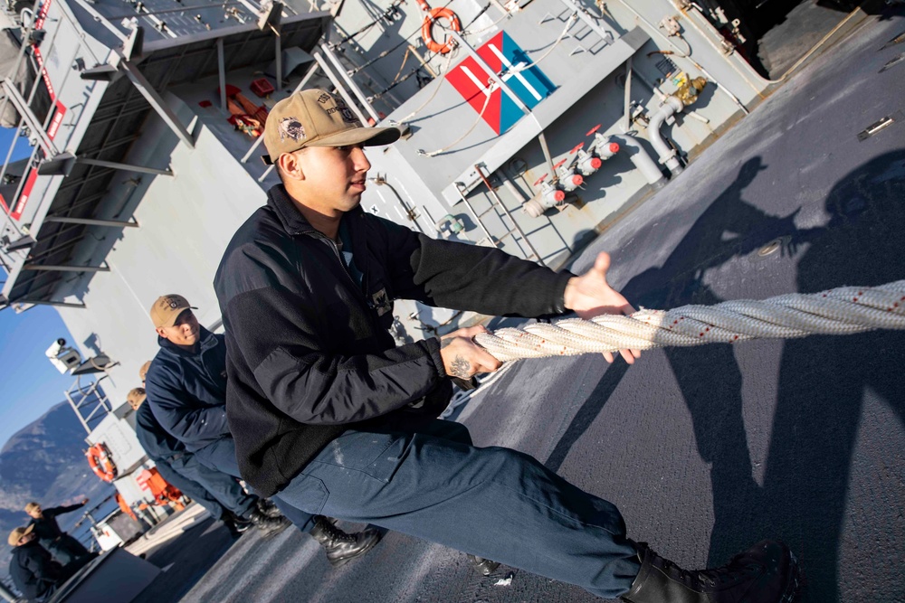 USS Porter Departs Souda Bay