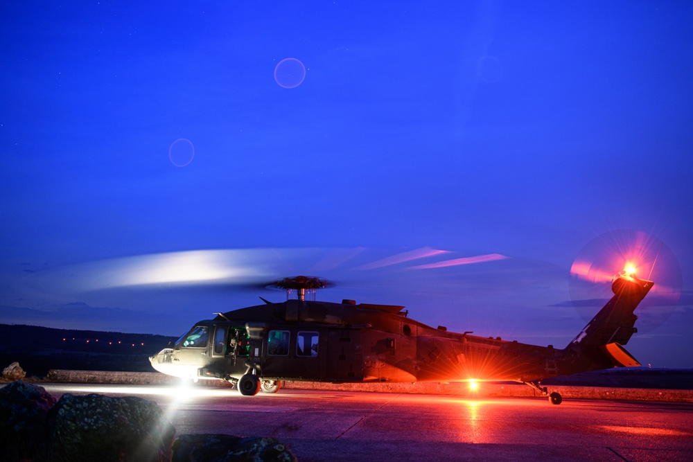 12th CAB Soldiers bring the heat during aerial gunnery training