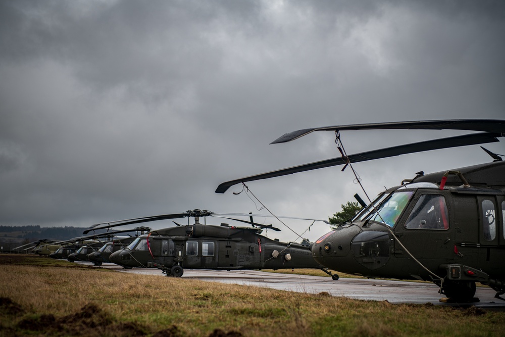 12th CAB Soldiers bring the heat during aerial gunnery training