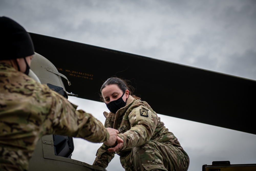 12th CAB Soldiers bring the heat during aerial gunnery training