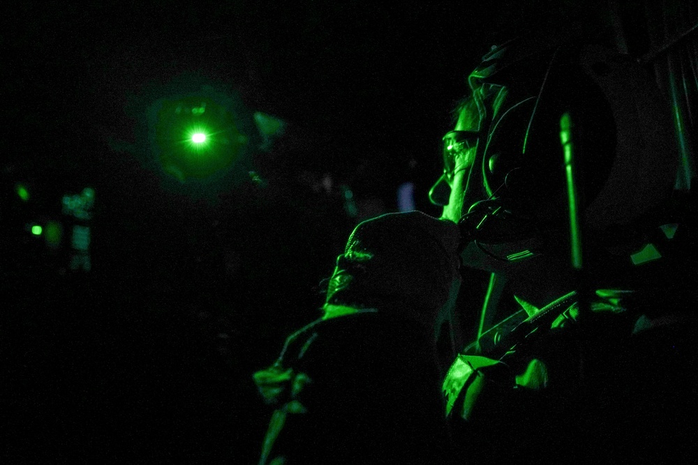 BLT 1/1 Conducts Night Raid during RUT