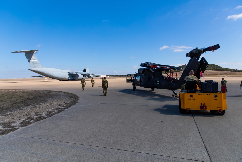 C-5 Joint Training Mission Takes Place at Fort Hood