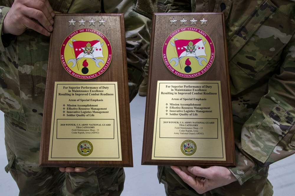 Iowa Army National Guard Soldiers Given the Army Award for Maintenance Excellence