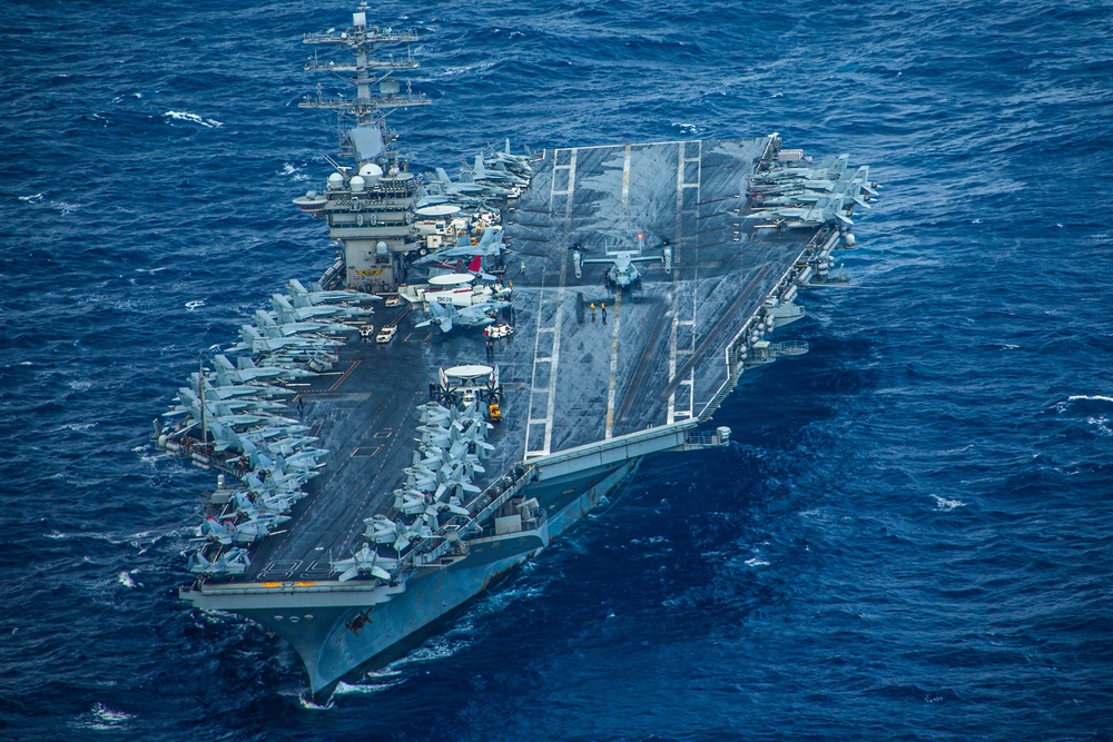 VMM-363 lands on the USS Nimitz