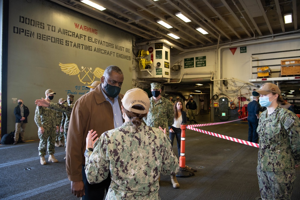 Secretary of Defense Lloyd J. Austin III visits USS Essex