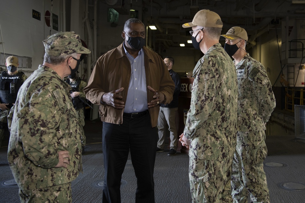 Secretary of Defense Lloyd J. Austin III visits USS Essex
