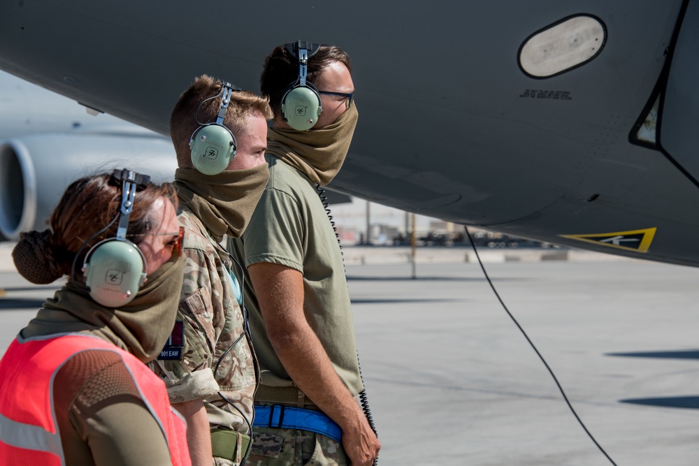 Coalition Royal Air Force members participate in AUAB crew chief for a day program