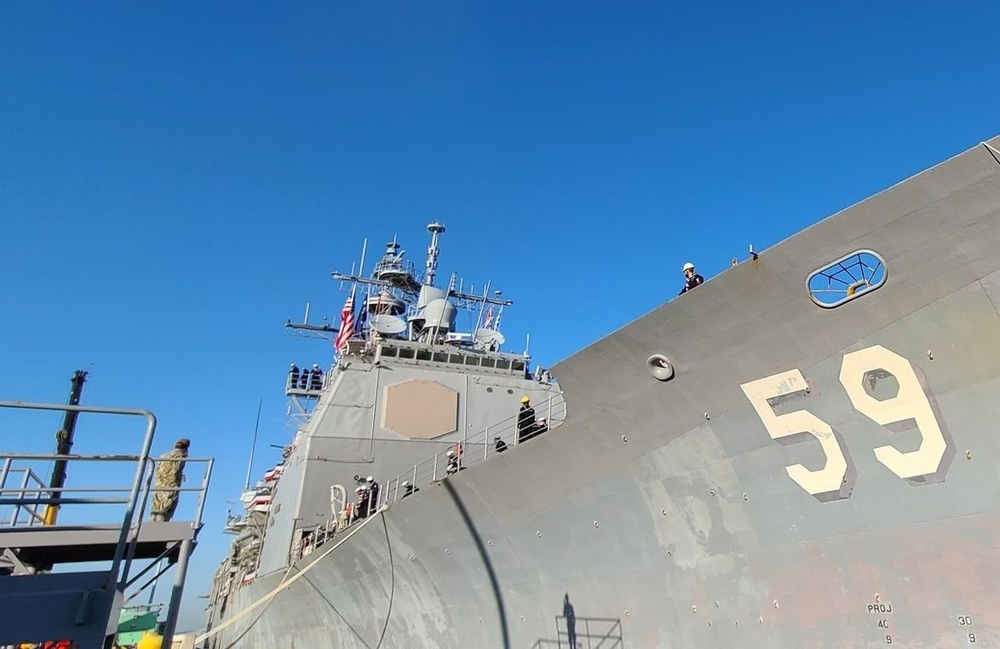 USS Princeton (CG 59) Returns