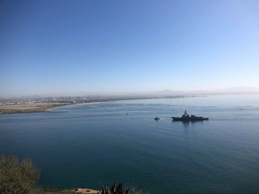 USS Sterett (DDG 104) Returns