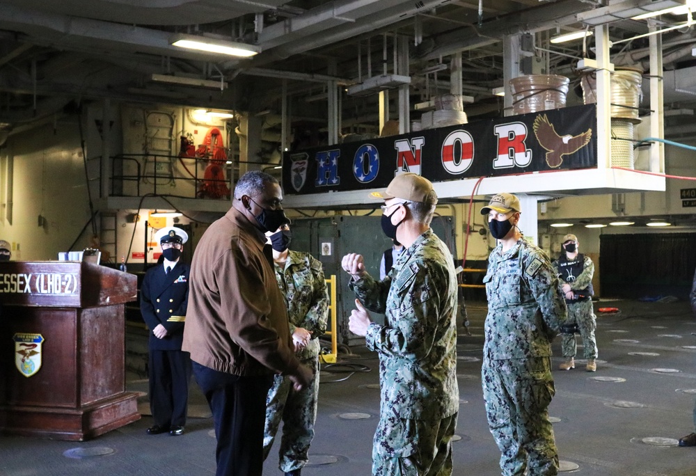 Secretary of Defense and Naval Medical Forces Pacific Commander Observe COVID-19 Vaccinations Aboard USS Essex
