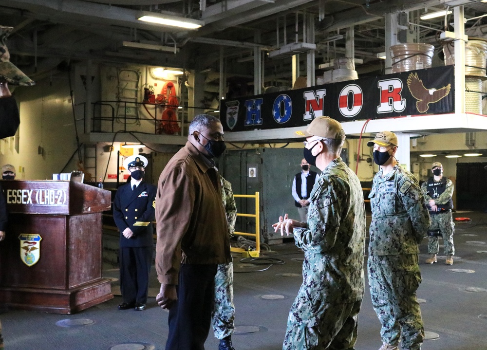 Secretary of Defense and Naval Medical Forces Pacific Commander Observe COVID-19 Vaccinations Aboard USS Essex