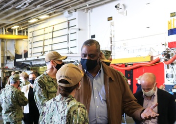 Secretary of Defense and Naval Medical Forces Pacific Commander Observe COVID-19 Vaccinations Aboard USS Essex