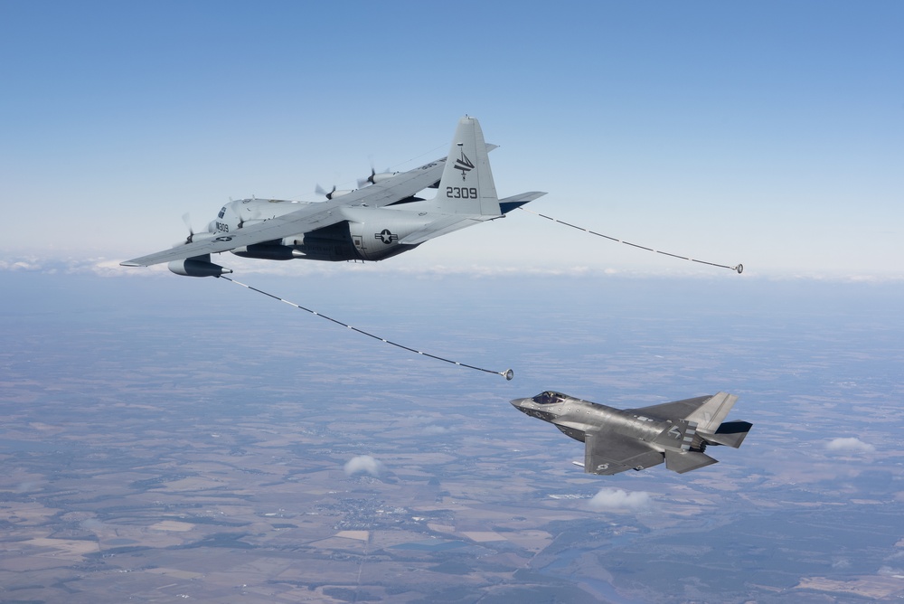 F-35C aerial refueling