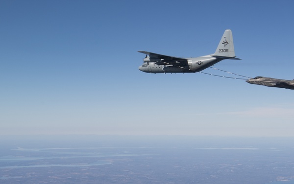 F-35C aerial refueling