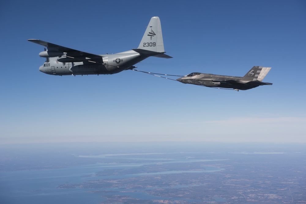 F-35C aerial refueling