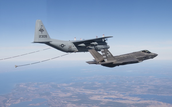 F-35C aerial refueling