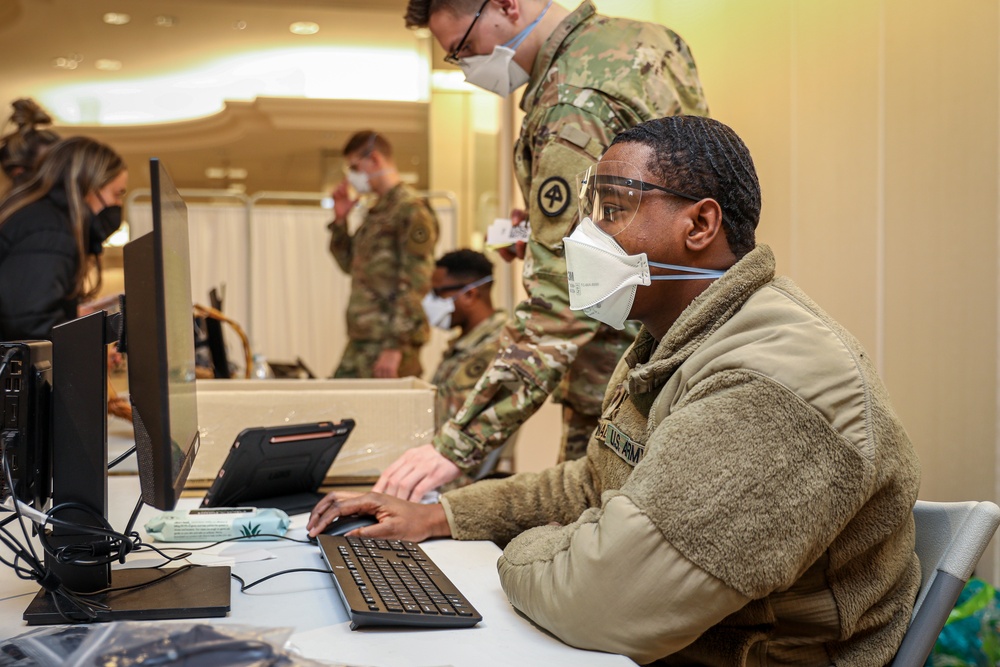 New Jersey Soldiers assist at COVID-19 Vaccine Mega-Site