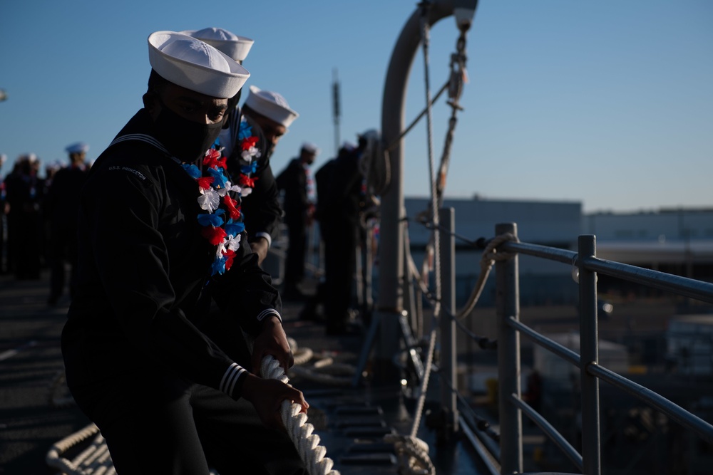 USS Princeton returns to San Diego