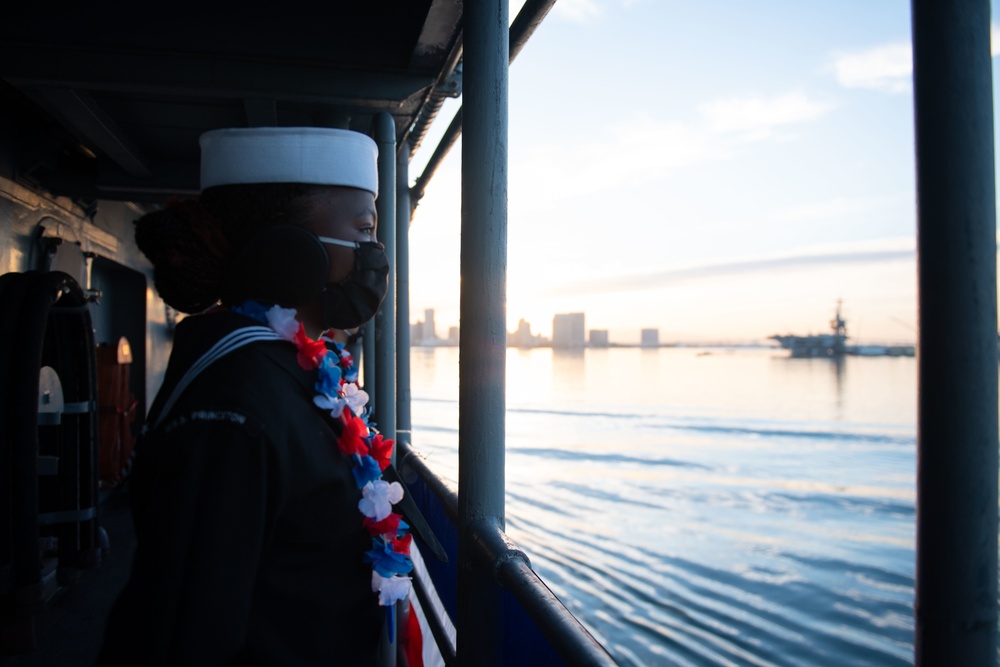 USS Princeton returns to San Diego