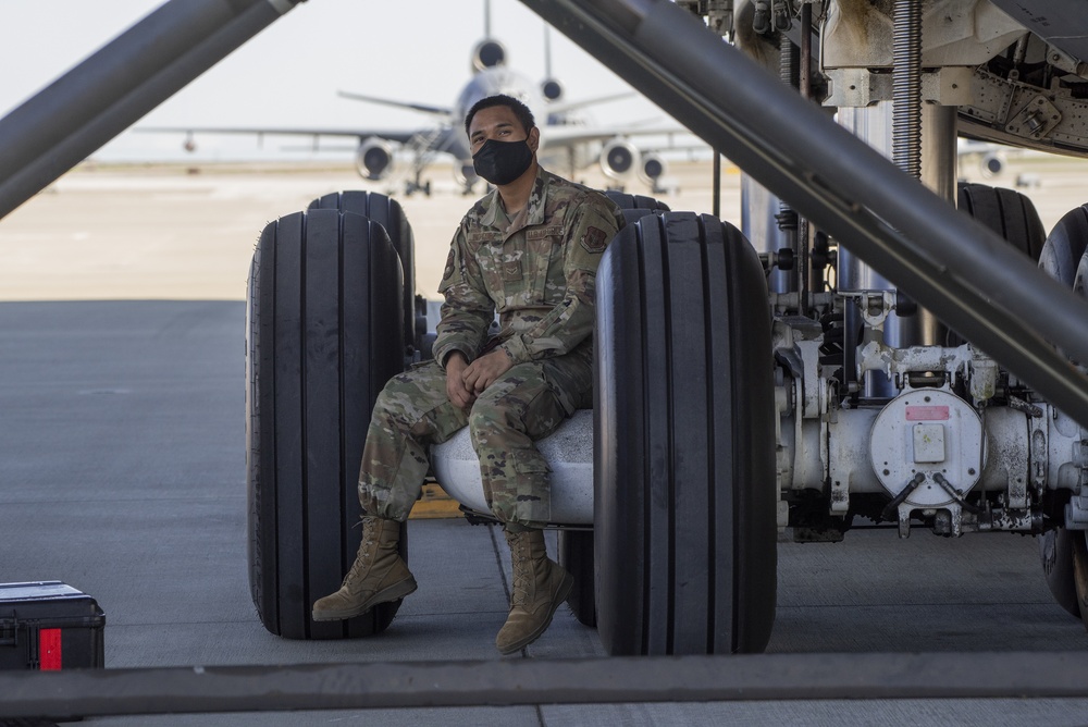 349th Aircraft Maintenance Squadron service C-5M Super Galaxy