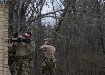 Emerald Warrior 21.1: DAGRE trains CASEVAC with 6th SOS