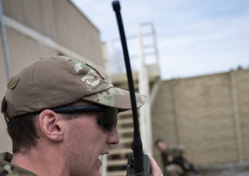 Emerald Warrior 21.1: DAGRE trains CASEVAC with 6th SOS