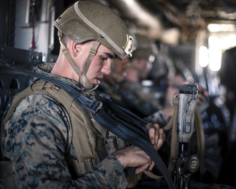 Practice Makes Perfect: BLT 1/1 conducts Helicopter On/Off Drills at RUT